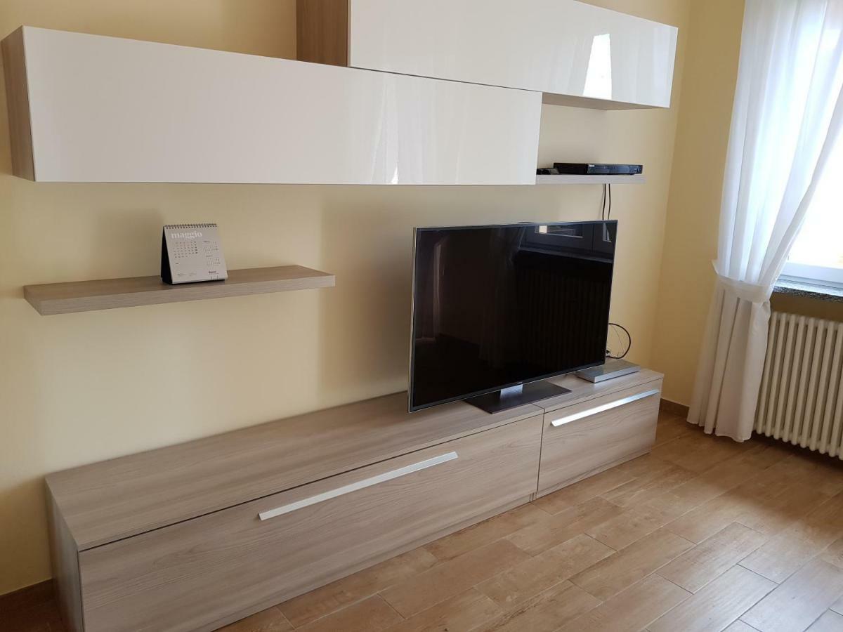 Ferienwohnung De Candia House Rescaldina Exterior foto
